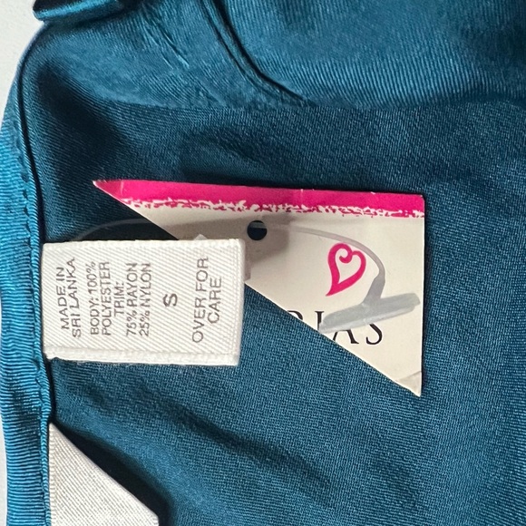 Brand New VINTAGE Victoria’s secret Slip Dress - Picture 5 of 5